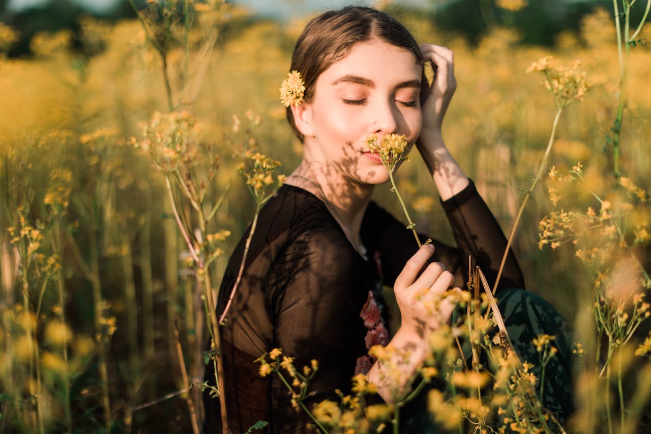 Can Underarm Sprays Actually Fade Dark Patches—Or Is It Just Marketing Hype?