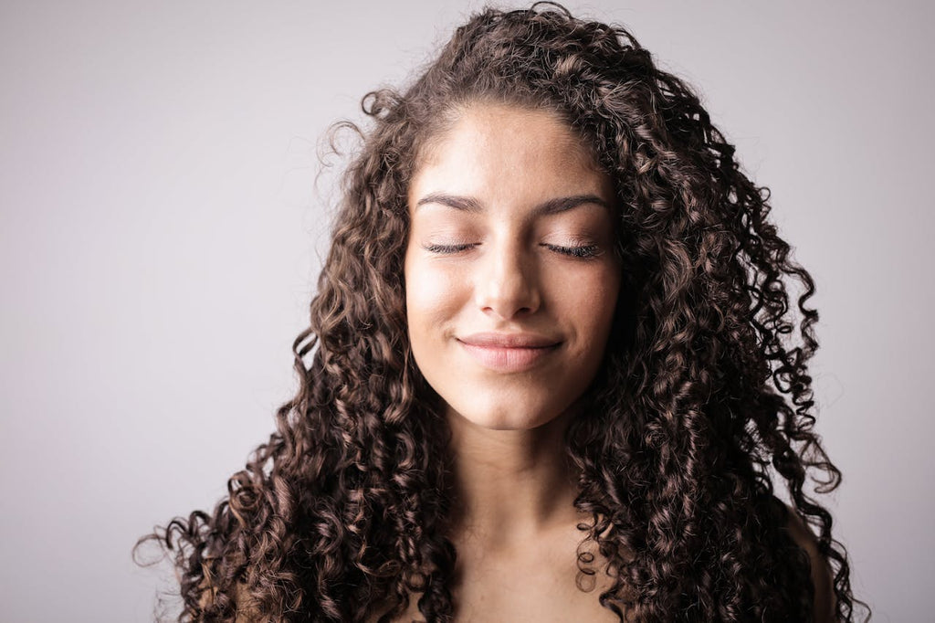 Kojic Acid Soap vs Serum vs Cream: Which Should You Use First? (2025 Layering Guide)