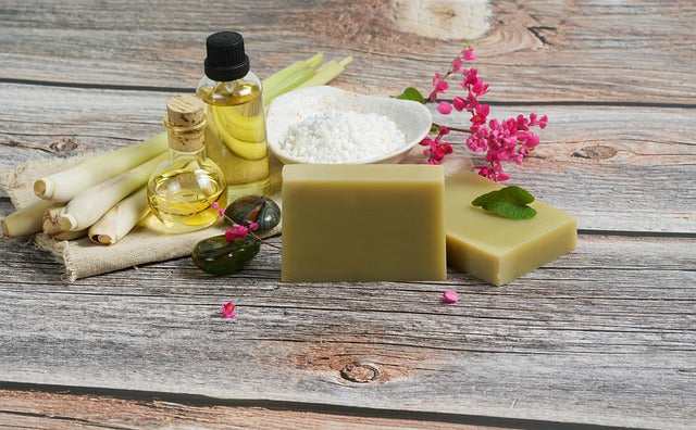 Kojic Acid Soap for Body Acne: Can It Help Back & Shoulder Breakouts?